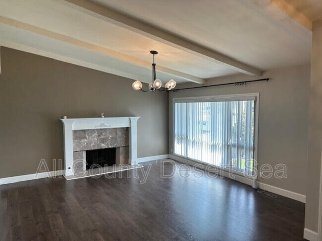 Building Photo - 15301 Maryknoll St