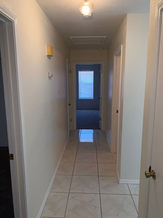 Building Photo - 2230 Bird Island Dr