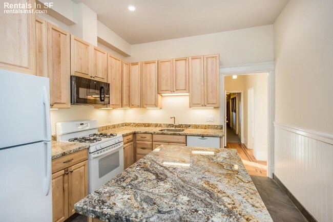 Building Photo - 553 Duboce Ave