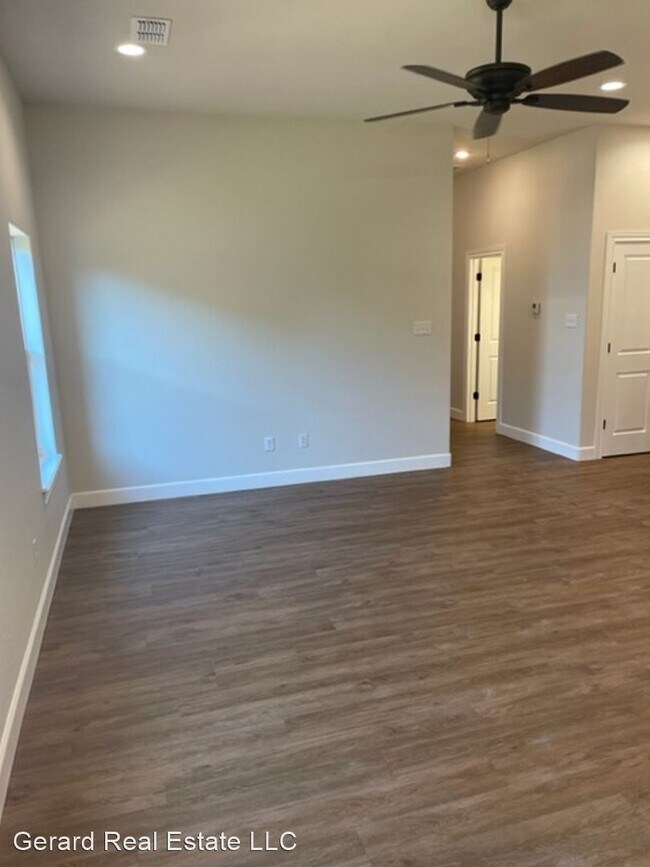 Building Photo - 3 br, 2 bath House - 7326 MOUNTAIN VIEW