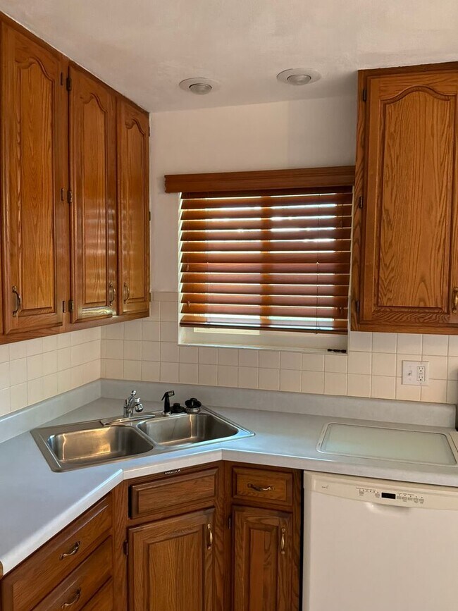 Foto del edificio - 6306 Treeridge Trail