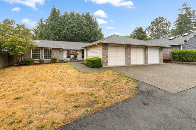 Building Photo - Duplex - 2 bedroom 2 bath