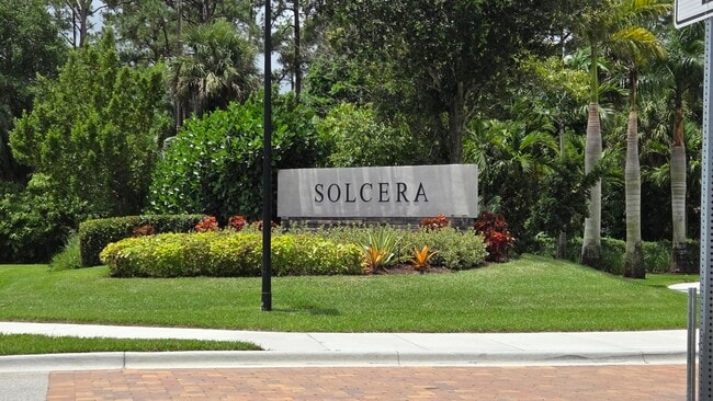 Foto del edificio - 6668 Pointe of Woods Dr