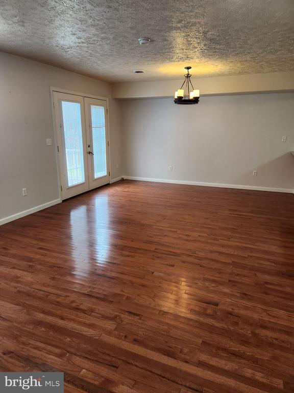 Foto del edificio - 28 Holler Rd