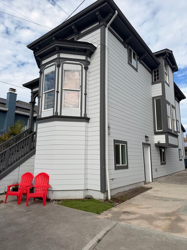 Photo - 3238 Adeline St (Oakland, CA)