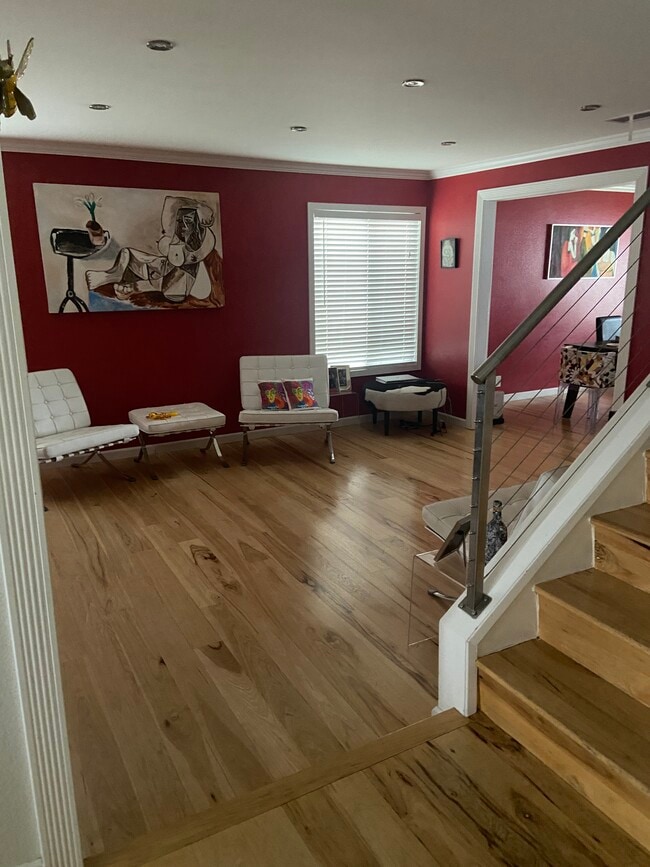 Building Photo - 5771 Warwick Cir