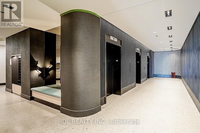Building Photo - 56 Andre de Grasse St