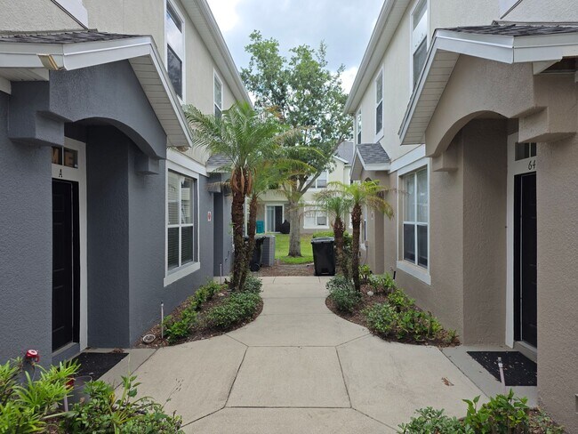 Foto del edificio - Three Bedroom Townhome at Carter Glen in Orlando