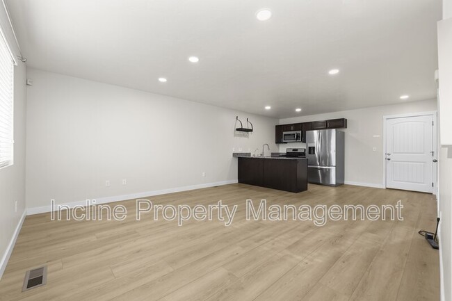 Foto del edificio - 138 E Legacy Pkwy