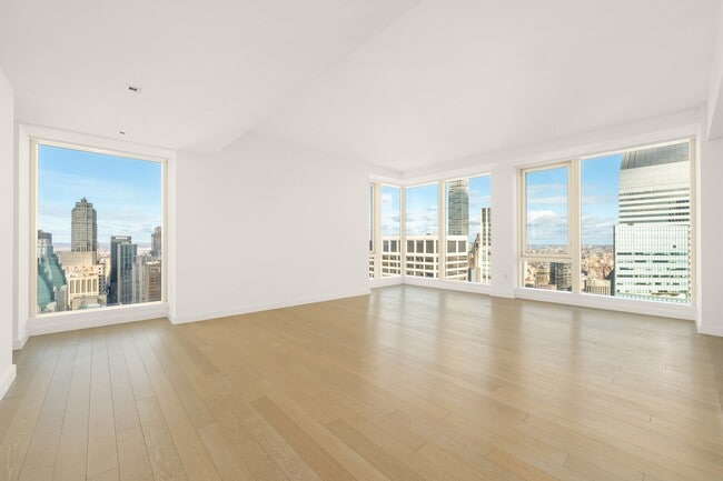 Building Photo - 138 E 50th St