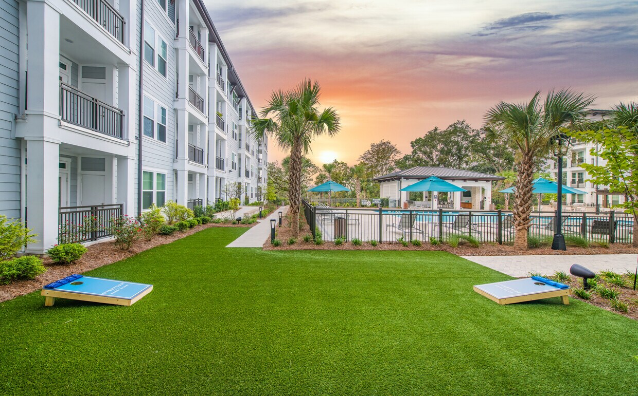 Foto principal - Overture Daniel Island 55+ Active Adult Apartment Homes
