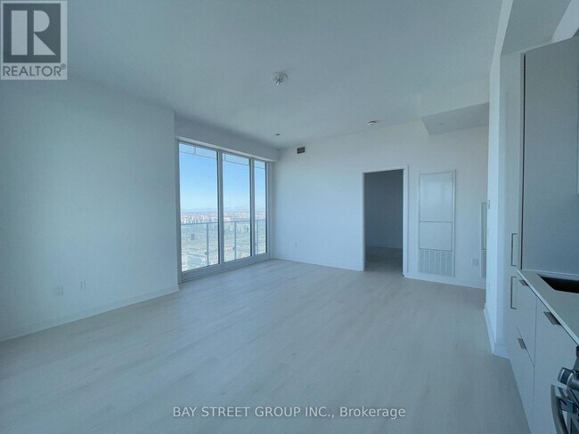 Building Photo - 3900-3900 Confederation Pkwy