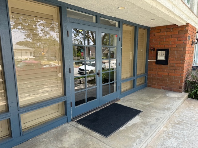 Entrada frontal - Second Street Apartments