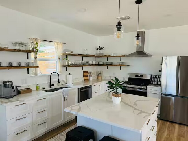 Foto del edificio - 311 Church St