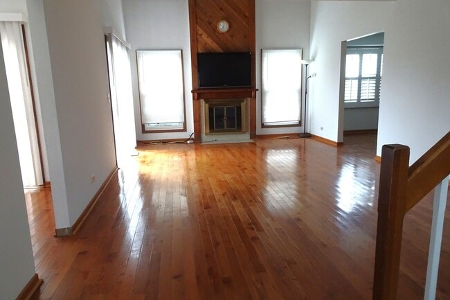 Foto del edificio - 945 Fieldstone Ct