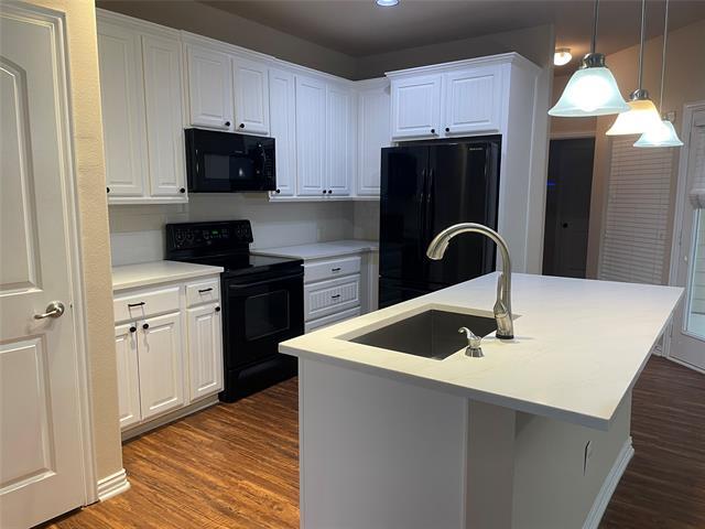 Foto del edificio - 4936 Empire Way