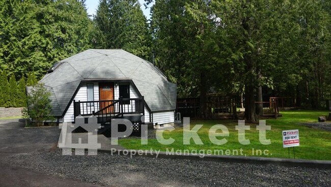 Foto del edificio - Central Kitsap Geodesic Dome