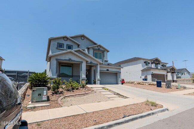 Building Photo - 305 Del Palmar