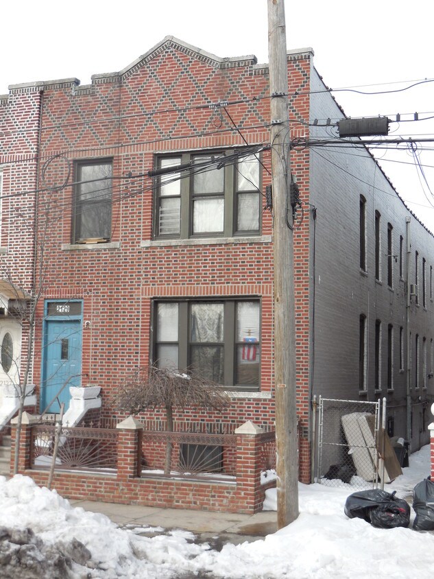 Building Photo - 2129 Bruckner Blvd
