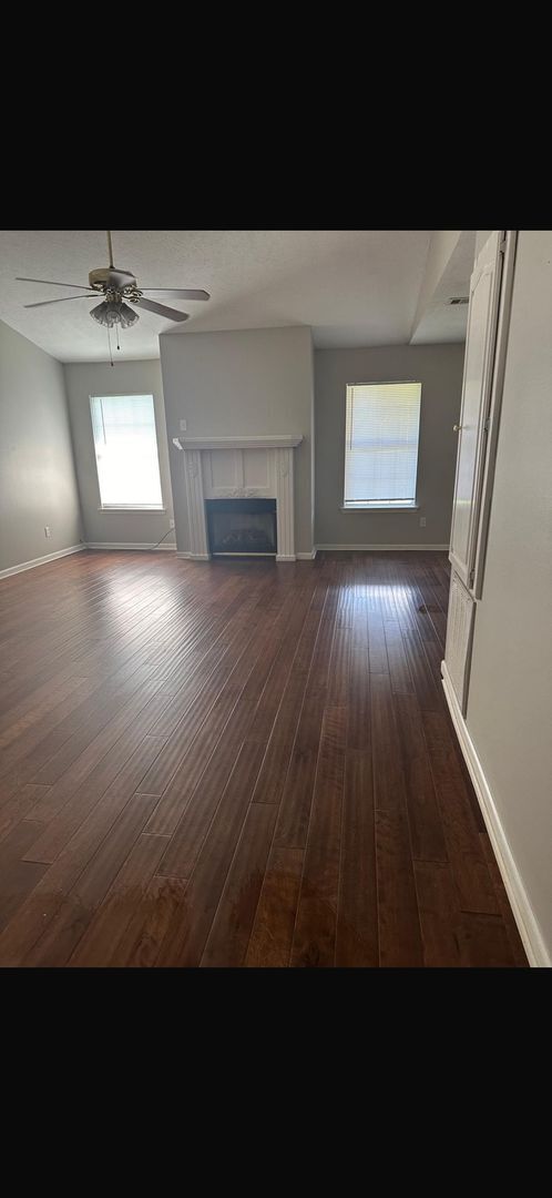 Building Photo - Spacious 3-Bedroom Home in the Heart of Ca...