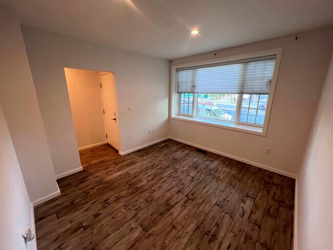 Foto del edificio - 125 New York Ave NW