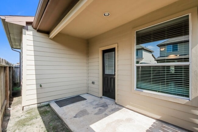 Building Photo - 12227 Ghita Lane