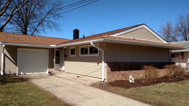 Foto del edificio - 526 Abbyshire Dr