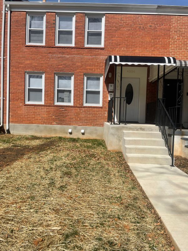 Foto principal - 4056 Edgewood Rd