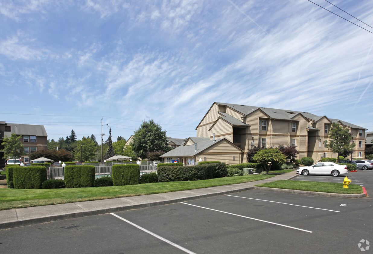 Primary Photo - Springwater Trail Apartments