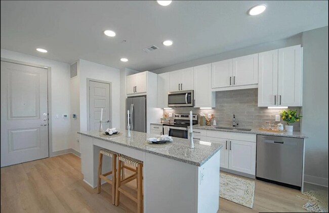 Foto del edificio - 2422 Firewheel Pkwy