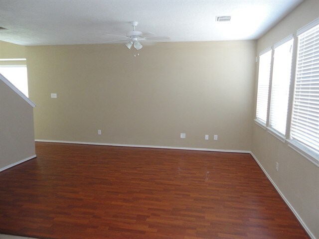 Foto del edificio - 13118 Peppergate Ln