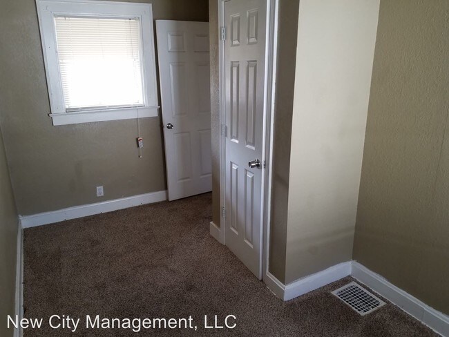 Building Photo - 2 br, 1 bath House - 2541 Quincy Street