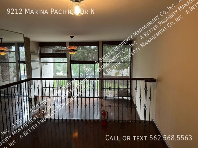 Building Photo - 9212 Marina Pacifica Dr N