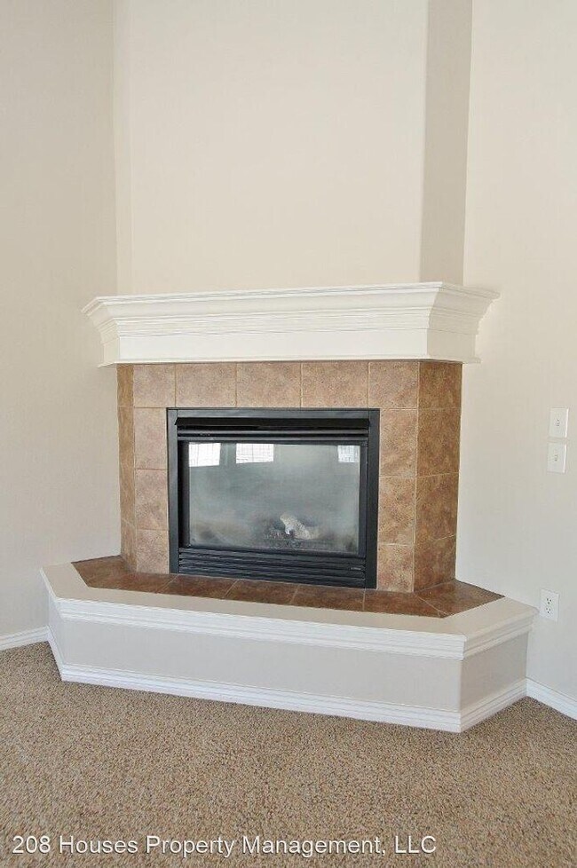 Foto del edificio - 3 br, 2 bath House - 8139 N. Sunbelt Ave