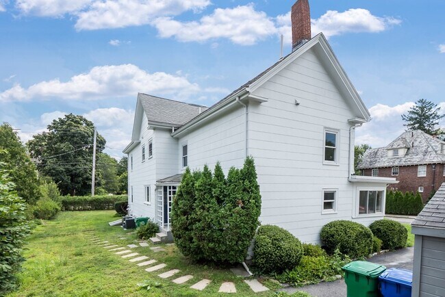 Foto del edificio - 92 Clinton Pl