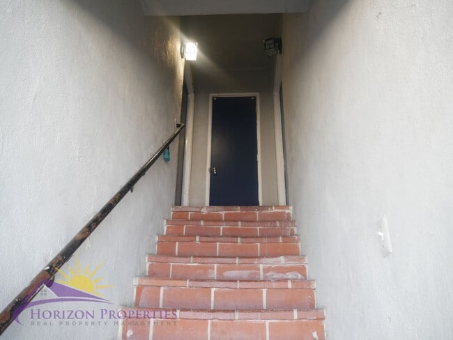 Building Photo - 1617 Arcade Blvd