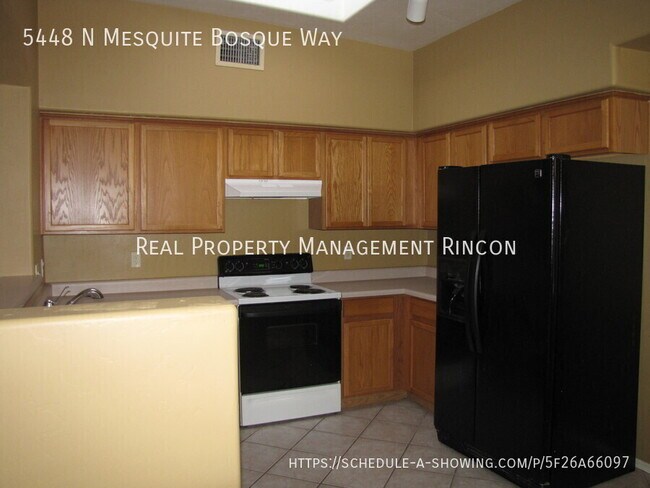 Foto del edificio - 5448 N Mesquite Bosque Way