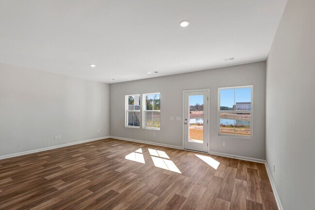 Foto del edificio - Modern Lowcountry Townhome in Cane Bay