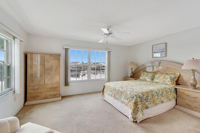 Foto del edificio - 874 Jeffery St