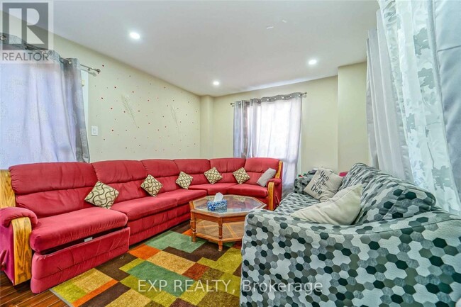 Photo du bâtiment - 7 Hollyhedge Ct