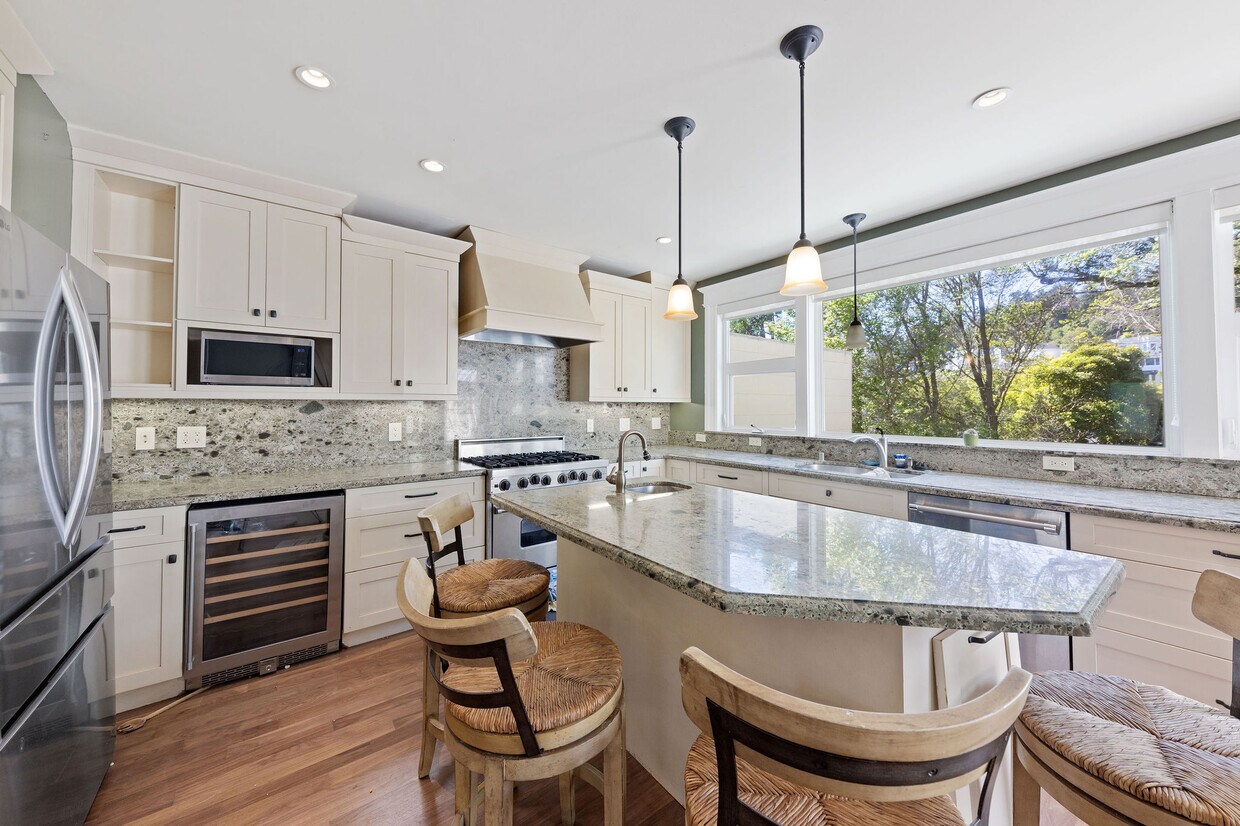 Foto principal - 567 29th St