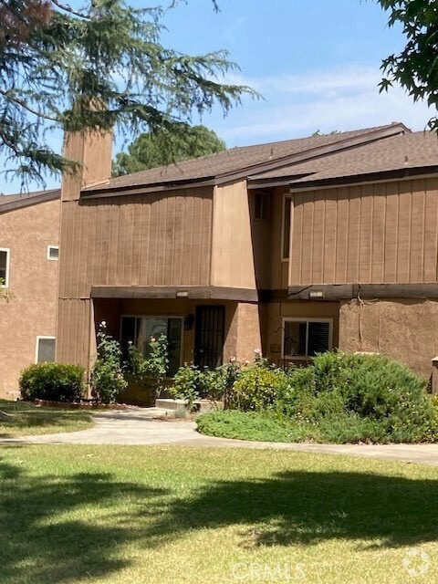 Building Photo - 168 Tamarisk St