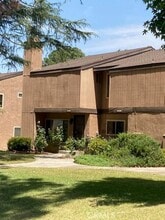 Building Photo - 168 Tamarisk St