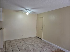 Building Photo - 489 North Cir