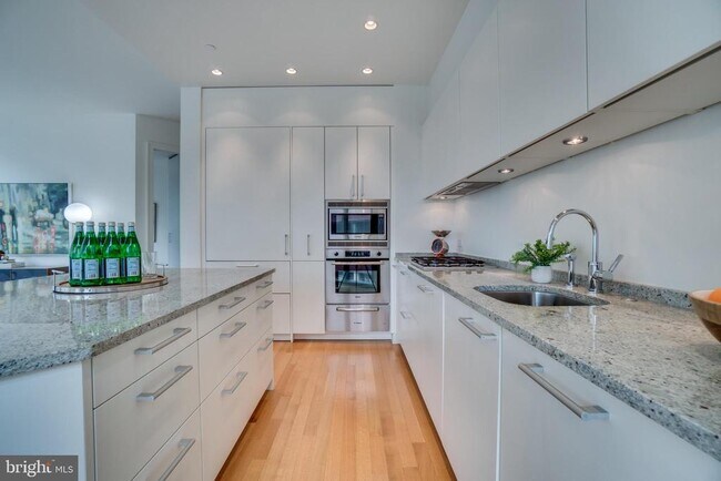 Foto del edificio - 1177 22nd St NW