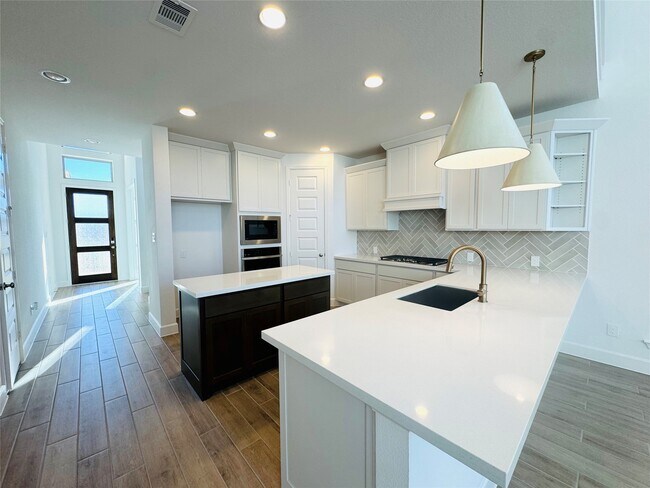 Foto del edificio - 4418 Noah Grv Ln