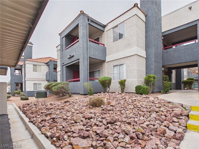 Foto del edificio - 8600 W Charleston Blvd