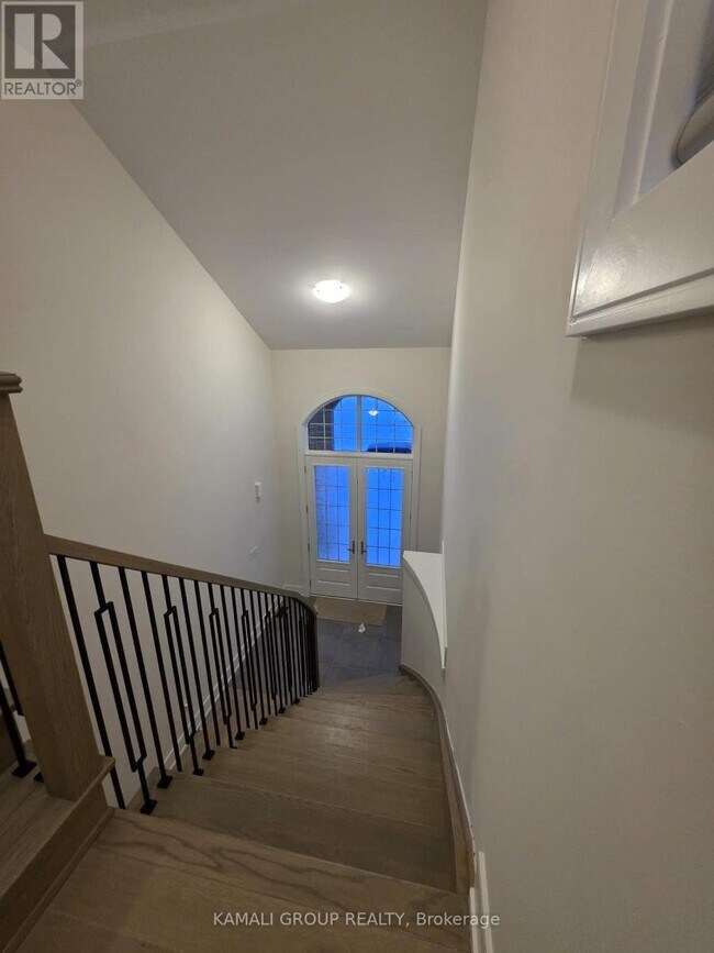 Building Photo - 52 Hitching Post