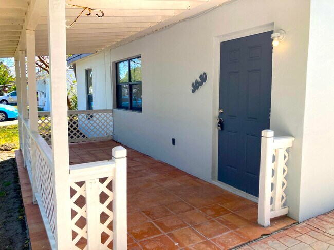 Foto del edificio - 3630 SW 46th Ave