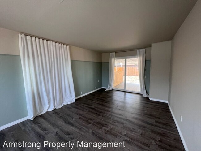 Building Photo - 3 br, 1 bath House - 1625 W. Sunnyview Avenue